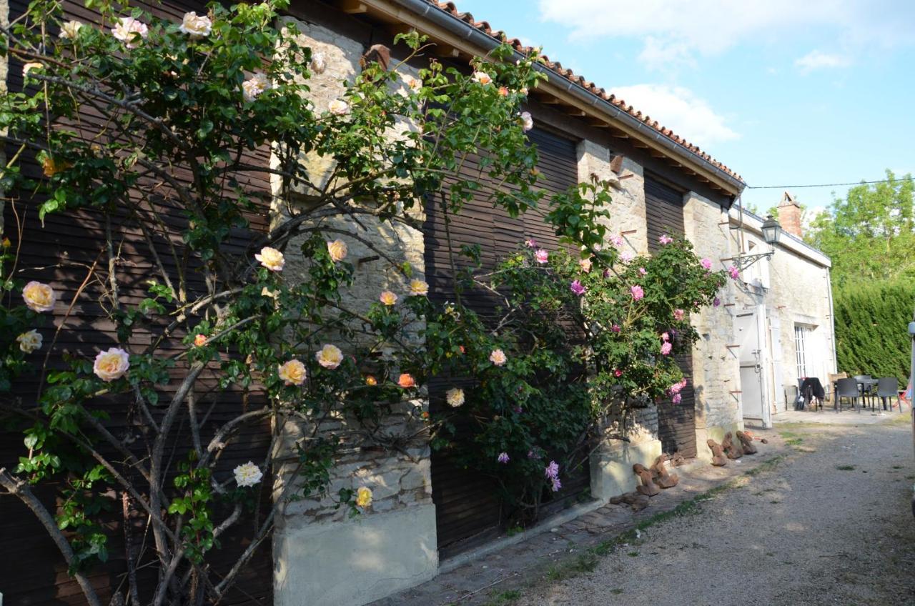 La Maison Des Herons Le Vanneau-Irleau Екстер'єр фото